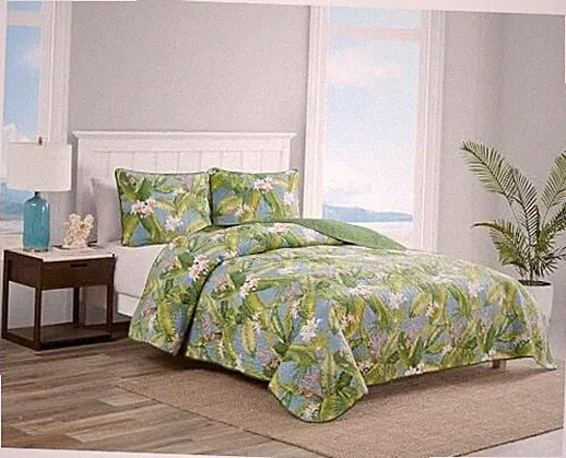 Quilt Set, Reversible Cotton Bedding with Matching Shams, Coastal King Sky