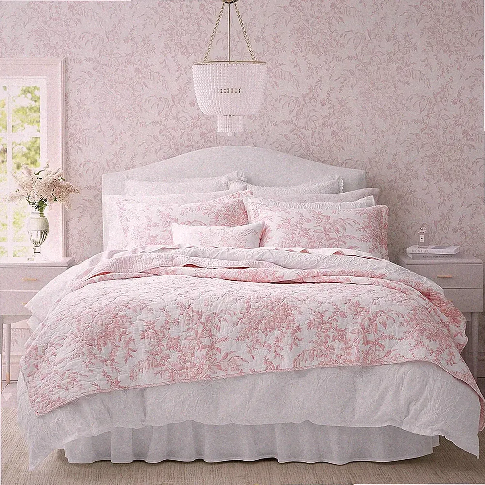 Quilt Set, Soft & Reversible Cotton Floral Bedding with shams King Bedford Pink