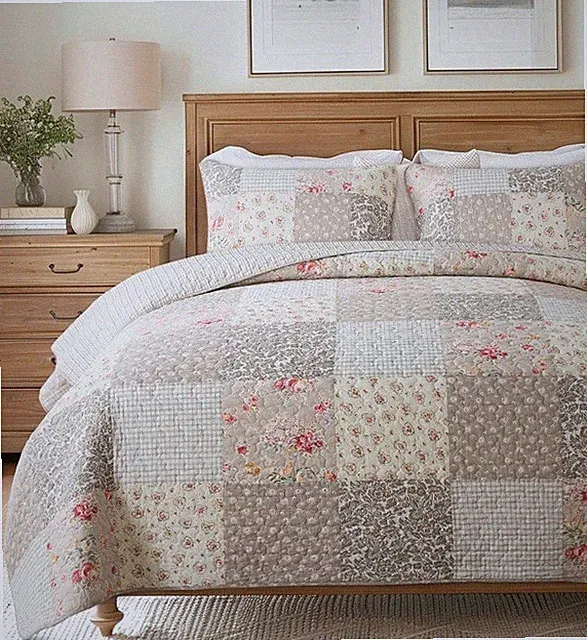 Soul & Lane King Quilt Set Patchwork With 2 Shams. Walk In The Cotswolds